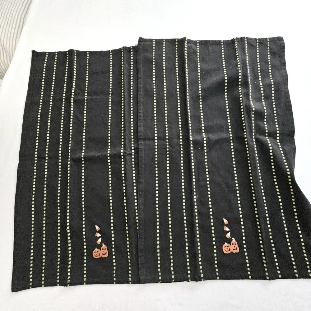 DII Halloween Kitchen Towels Set of 2 Black Green Pumpkin Candy Corn Embroidered
